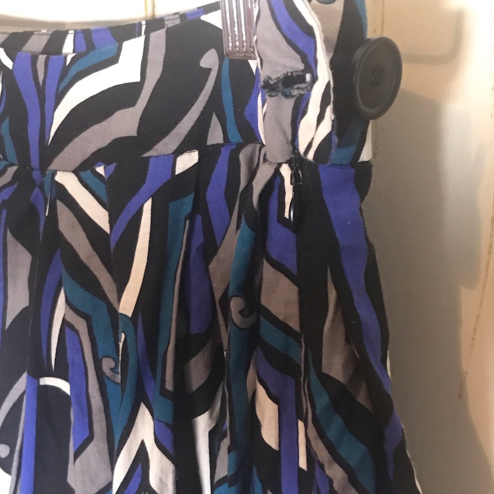 Patterned skirt - Picture 4 of 4